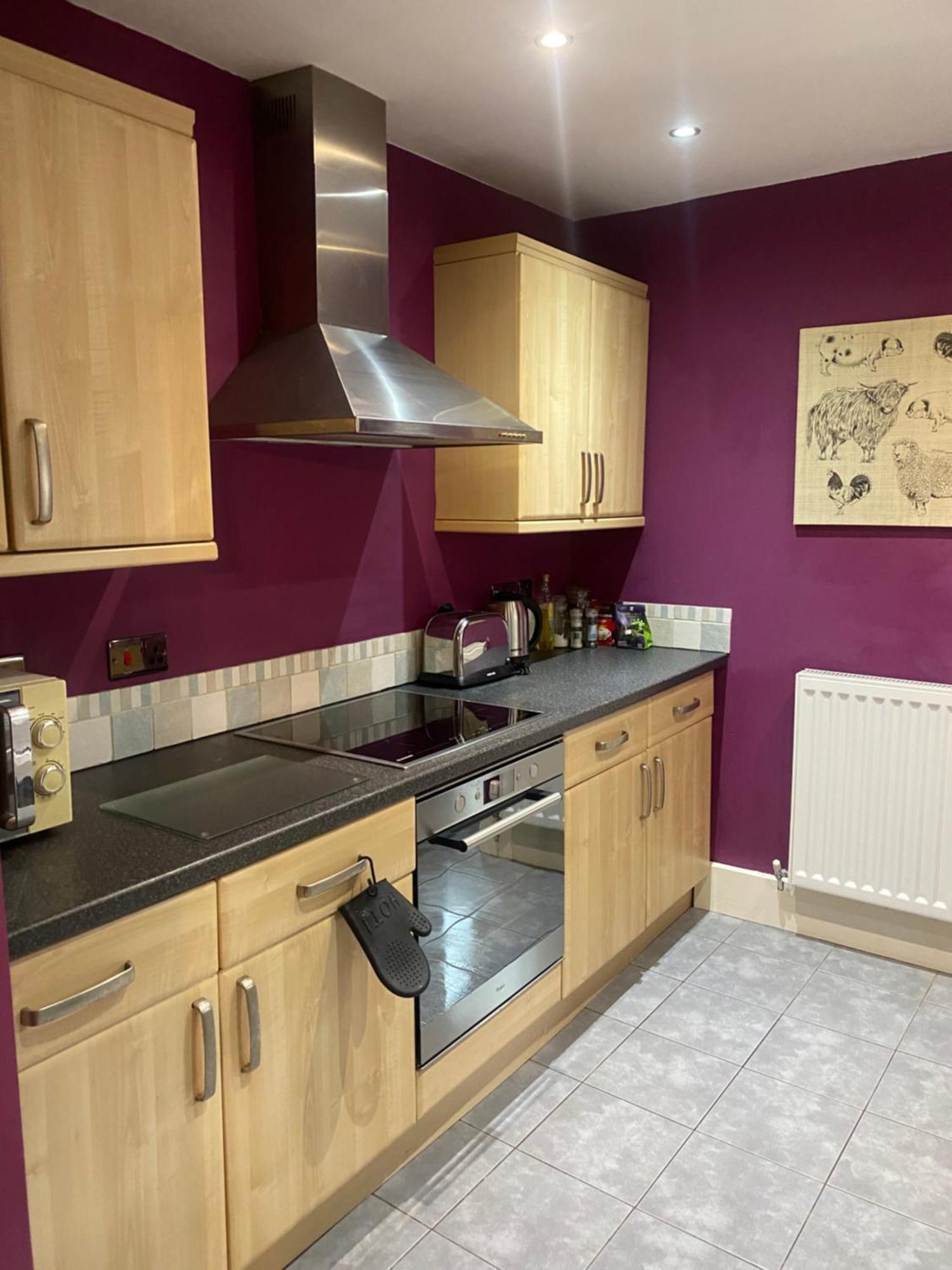 3 Bed Town House Llandeilo Carmarthenshire Villa Exterior photo